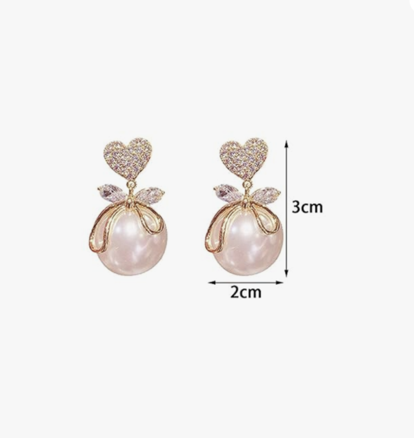 Women stylish Pearl Earrings - Image 2